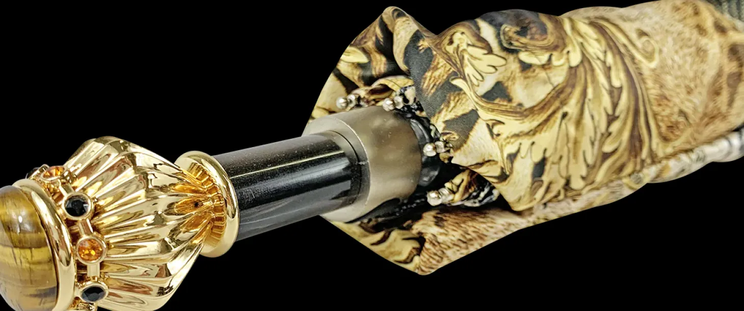 Classic and elegant mini umbrella with Jewel handle