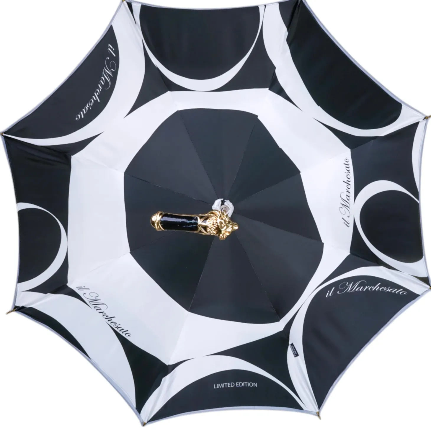 Elegant Umbrella with Gold-Plated Lion Handle – Limited Edition