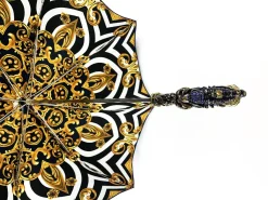 Exclusive handle with 24K golden scorpion and embellished with sapphir