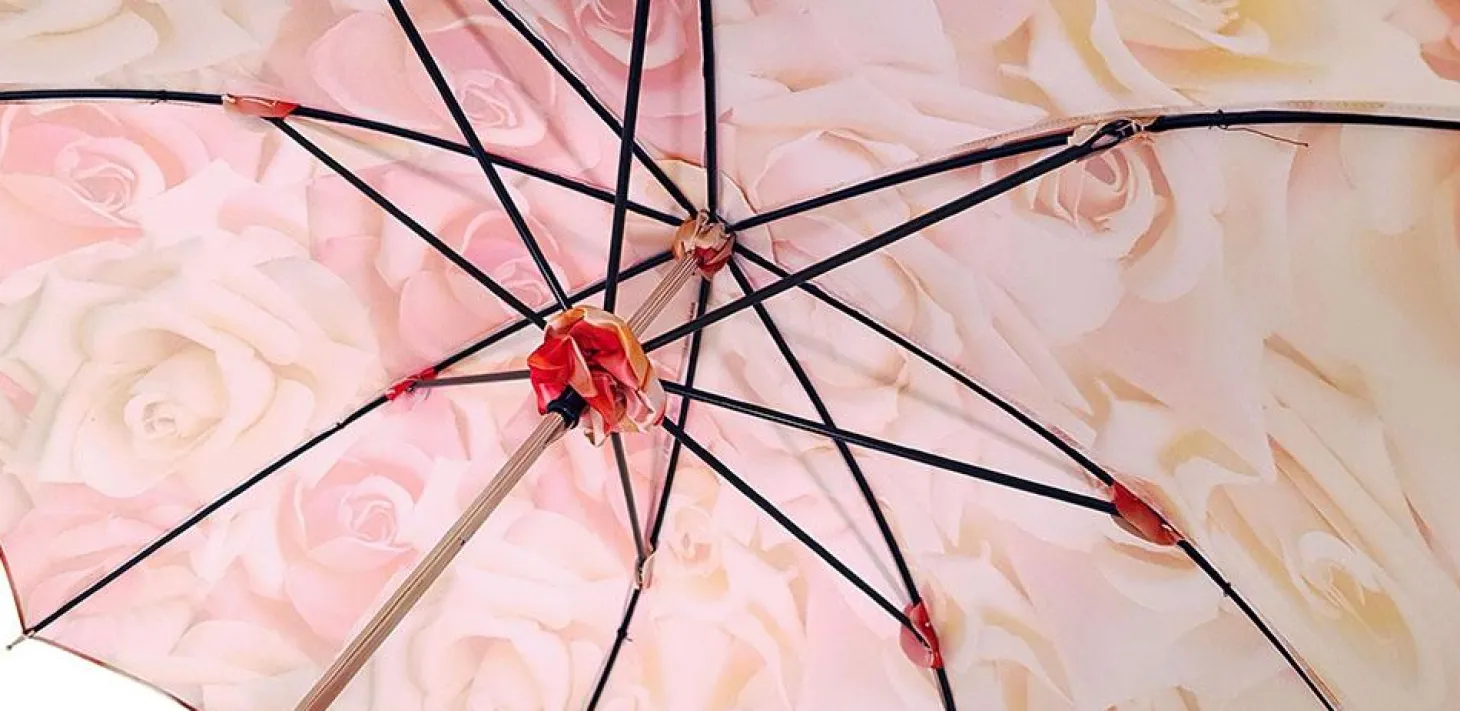 Luxury Parasol With Roses