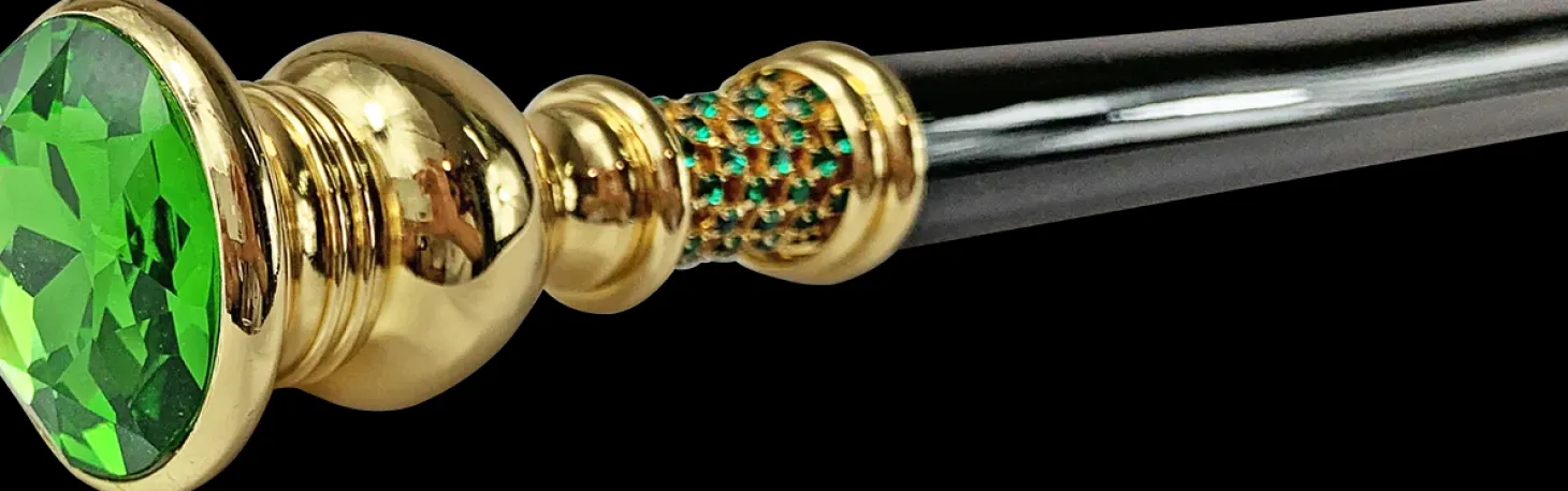 Milord Cane with big emerald crystal