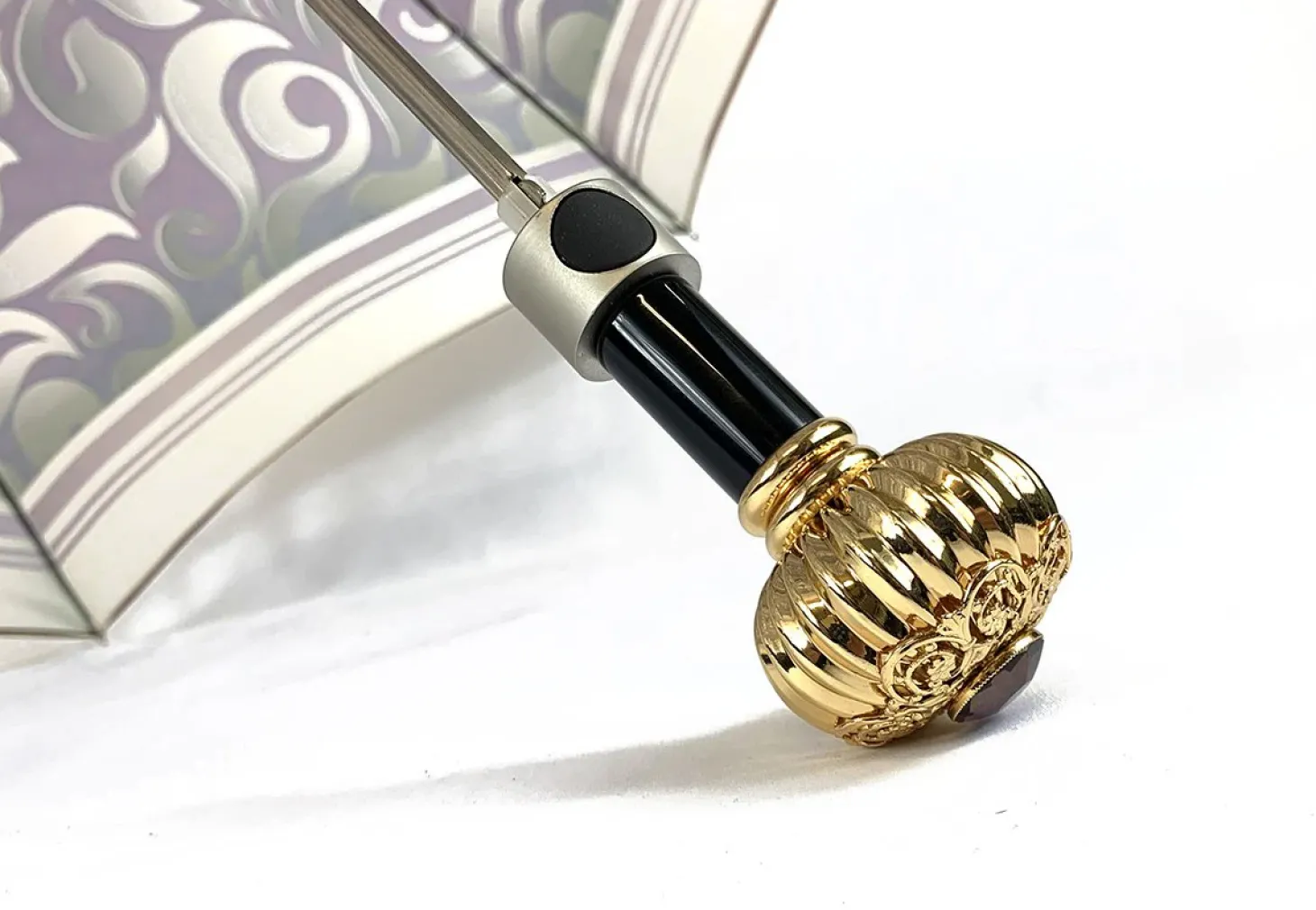 Women's Folding Umbrella - New Exclusive Design